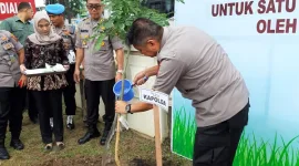 Kapolda Jateng, Irjen Pol Dr. H. Rycko Amelza Dahniel 