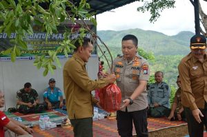 Korps Bhayangkara Ponorogo Gelorakan Reboisasi Jogo Bumi Reyog