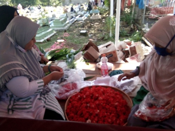 Penjual Bunga Tabur