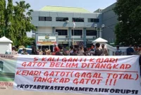 Aksi Mahasiswa di Kejari Kota Bekasi