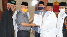 Walikota Bekasi: Dr. H. Rahmat Effendi