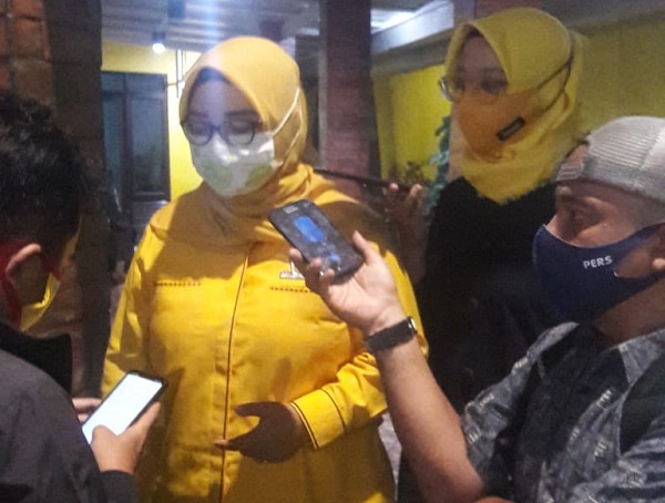 Plt DPD Golkar Kota Bekasi Ade Puspitasari