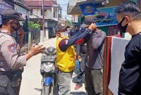 Himbauan warga untuk selalu bermasker