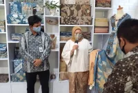 PT. IP Semarang PGU Launching Galeri Zie Batik