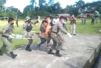 Kontak Tembak TNI dan Polri Dengan KKB di Papua