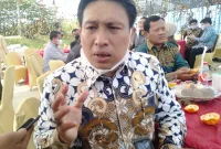 Ketua DPRD Kabupaten Bekasi: BN. Holik Qodratullah 