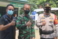 Keterangan Foto: Camat Asep Buchori (Kiri), Pangdam Jaya, Mayjen TNI Mulyo Aji (Tengah) dan Kapolsek AKP Robiin (Kanan)