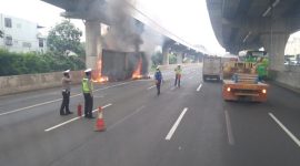 Lokasi Bok Tronton Terbakar