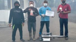 Wartawan Ponorogo Bagikan Obat Fogging Gratis 