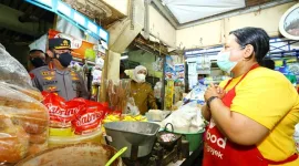 Kapolri Bersama Forkopimda Jatim Pantau Pasar