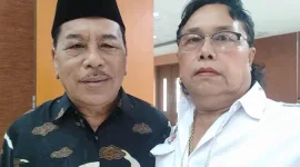 Foto: Ketua Format Bekasi Raya, H. Apuk Idris (Kiri) Bersama Ketua PWI Bekasi Raya, Melody Sinaga