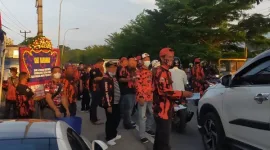 PAC PP Tambun Selatan Kabupaten Bekasi Bagikan Takjil 