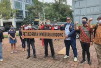 Ketua Pengurus LQ Indonesia Law Firm Alvin Lim Saat Memimpin Aksi Para Korban Indosurya 