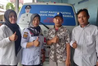 Kades Karang Rahayu, Ino Hermawati Bersama Staff Desa 