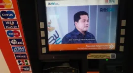 Ada Foto Erick Thohir di Gerai ATM Himbara