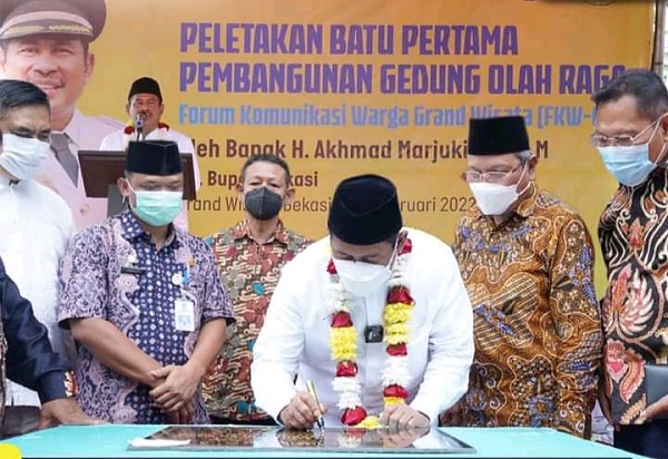 Plt Bupati Bekasi H. Akhmad Marjuki Hadiri Peletakan Batu Pertama Gedung Olahraga FKWGW 