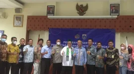 Penyerahan Sertifikat PTSL di Kecamatan Cilincing Jakarta Utara