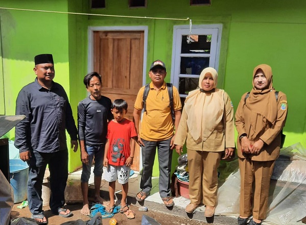 Program Rutilahu Desa Cipayung Kabupaten Bekasi Jawa Barat