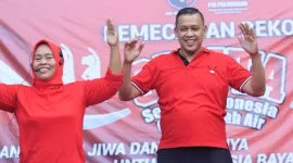 Plt Walikota Bekasi Tri Adhianto Saat Senam Sicita