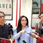 Ketua DPC PDIP Kabupaten Bekasi Soleman (Kiri) Bersama Anggota DPR RI, Rieke Diah Pitaloka (Kanan)