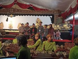 Desa Lengkap PTSL, Desa Mojomati Tasyakuran Nanggap Wayang Kulit
