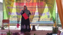 Foto: Kepsek SDN Karangraharja 02, Hj. Hesu Nur Rohaeti