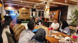 Foto: Pj Kabupaten Bekasi, Dani Ramdan Bersama Jajaran Pengurus KONI Kabupaten Bekasi