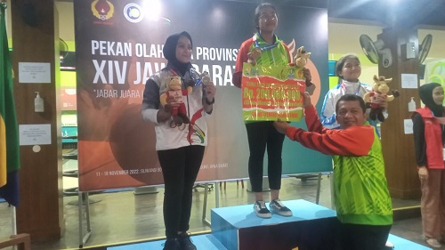Pebowling Putri Tambah Medali untuk Kontingen Kabupaten Bekasi