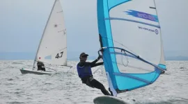 Atlet Windsurfing Putri Kabupaten Bekasi 