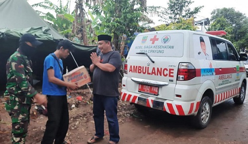 Foto: Kades Cipayung H. Ajan Saat di Tenda Pengusian