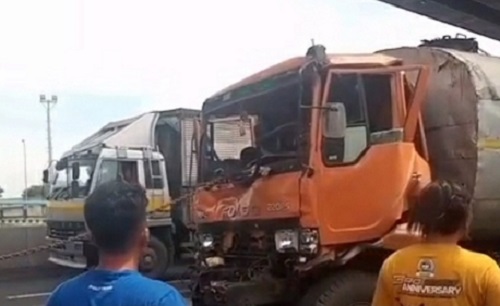Kecelakaan Truck