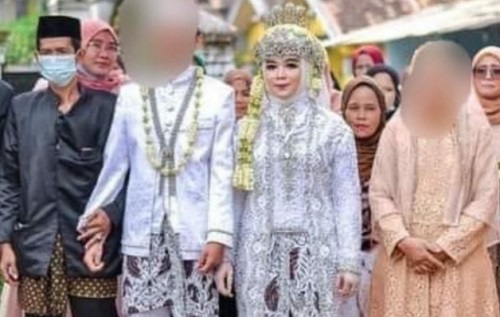 Ket. Foto: Norma Risma Saat Melangsungkan Pernikahan