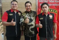 Ket. Foto: LQ Indonesia Law Firm Bersama Hotma Sitompoel