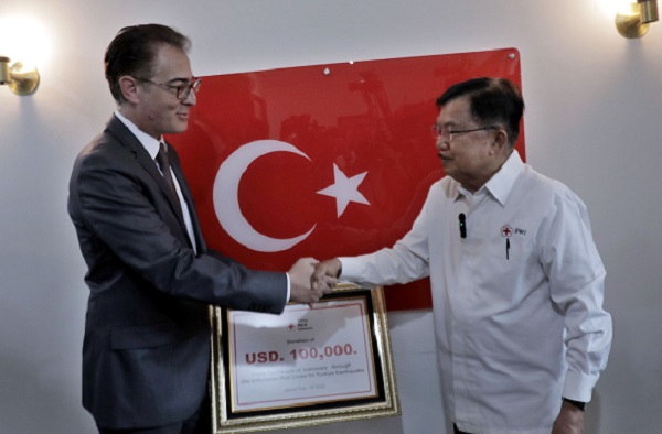 PMI Berikan Bantuan Gempa Turki dan Suriah