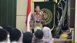 Menkes Budi Gunadi Sadikin saat memberikan Kuliah Umum Transformasi Sistem Kesehatan Nasional di Auditorium FKK UMJ, Selasa 21 Februari 2023 (Foto: Istimewa)