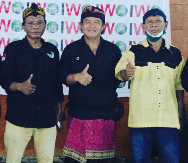 Ket. Foto: Iwan Nendi (Ketua IWO Kota Bekasi, Jodhi Yudono (Ketum IWO dan Didit Susilo 