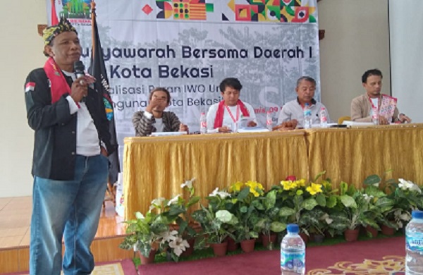 Foto: Ketua IWO Kota Bekasi: Iwan Nendi Kurniawan Saat Memberikan Kata Sambut