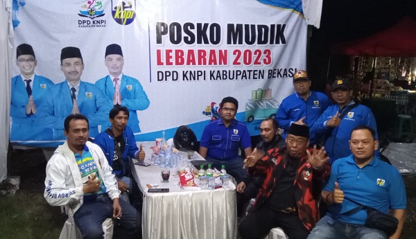 Posko Mudik KNPI Kabupaten Bekasi Jawa Barat