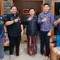 Foto: Ketua MPC PP Kabupaten Bekasi, H. Apuk Idris (Tengah) Bersama Organisasi 234 SC