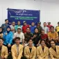 Gambar 6 Kegiatan Foto Bersama Para Pengurus RW 08 dan Dosen Pembimbing Lapangan (DPL)