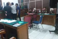 Suasana Prapradilan Kasus Penimbunan Minyak Goreng PT. AMJ