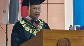 Foto: Rektor UNJ, Profesor Komarudin 