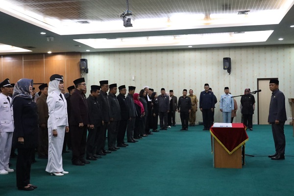 Foto: Suasana Ppelantikan Diruang Nonon Sontani Pemerintah Kota Bekasi