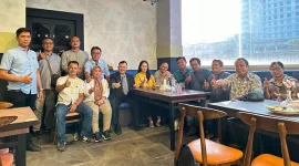 Awak Media PN Jakarta Pusat Kongkow Bareng Dengan Jhon SE Pengabean