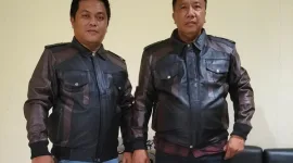 Foto: Ketua LSM LIAR, Nofal (Kiri) Bersama Ketua Ormas GIBAS, M. Johan