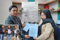 FOTO: Ketua Umum LSM LIAR, Nofal Saat di Kejaksaan Tinggi Jawa Barat