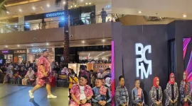 Foto: Dirut Perumda Tirta Patriot Saat Tampil di Calwalk Metropolitan Mal Kota Bekasi 