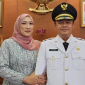 Foto: Raden Gani Muhammad Bersama Istri