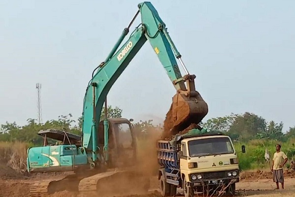 Foto: Lokasi Pengerukan Bantaran Kali Citarum