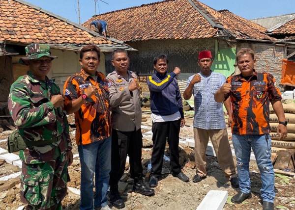 Tim Bedah Rumah MPC PP Kabupaten Bekasi